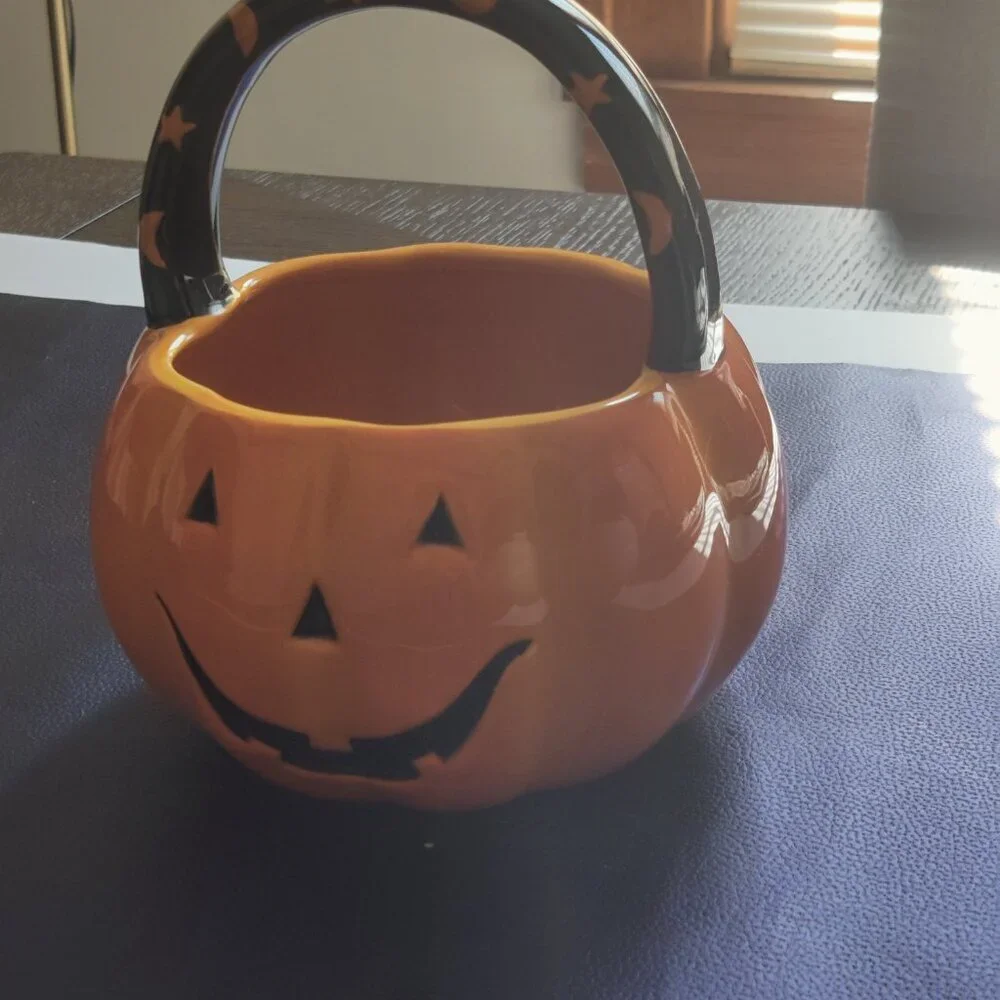 Pumpkin from Target 2006' edition. Perfect for display or a treat for yourself!